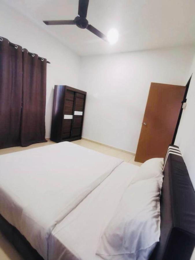 Oyo Homes 90524 D'J Pegaso Serom Homestay Муар Екстер'єр фото
